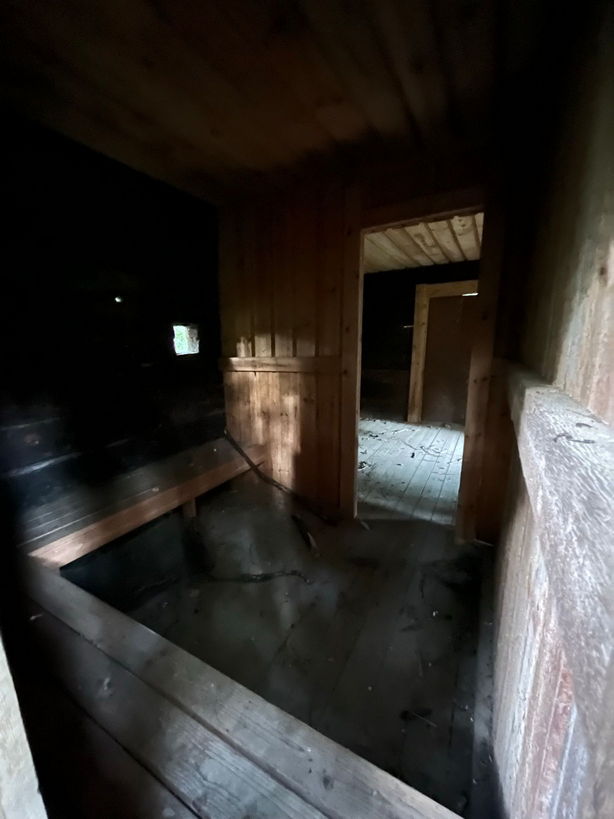 abandoned savusauna